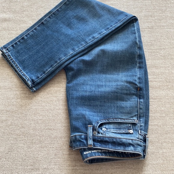 Talbots Flawless High Waisted Modern Ankle Jeans Size 8P - Picture 4 of 9